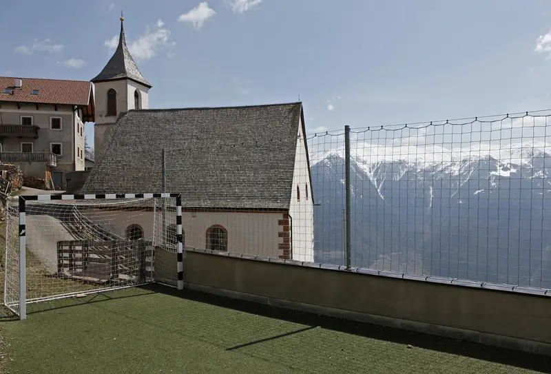 Campo sportivo della scuola elementare di San Martino al Monte