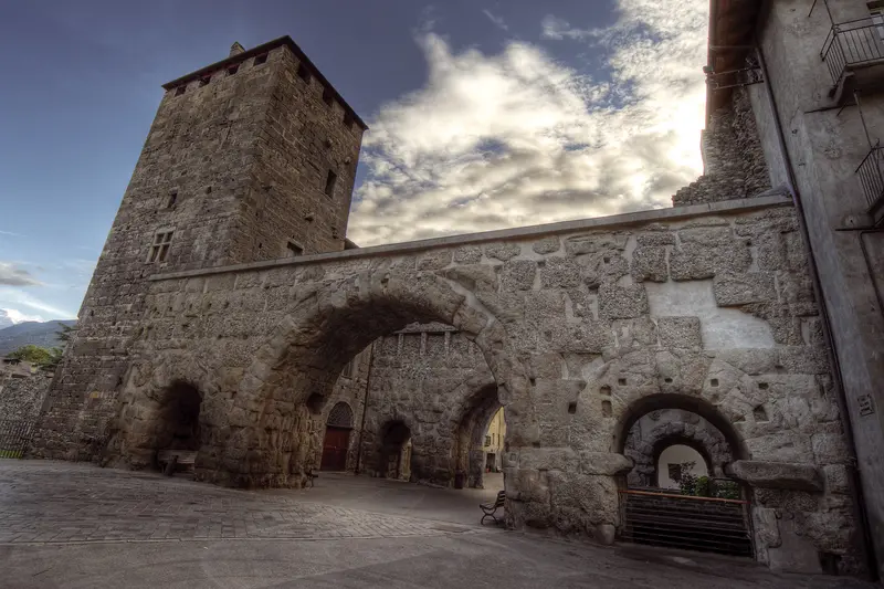 Porta Praetoria e torre dei Signori – Aosta