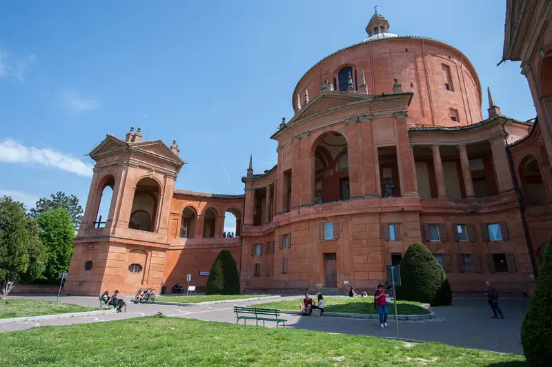 Santuario Madonna di San Luca e i suoi portici – Bologna