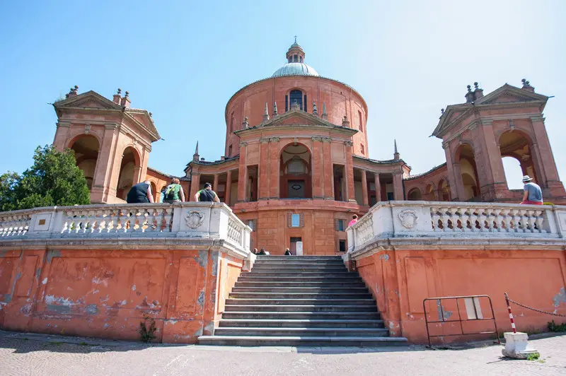 Santuario Madonna di San Luca e i suoi portici – Bologna